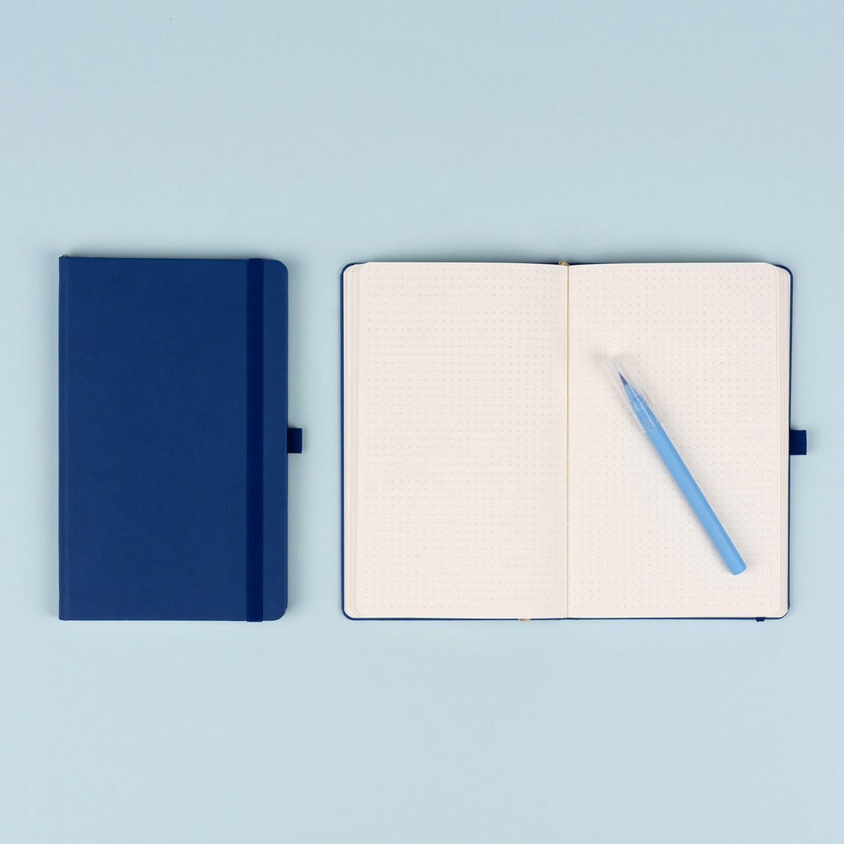 Quaderno Blu scuro, a puntini, 13 × 21 cm